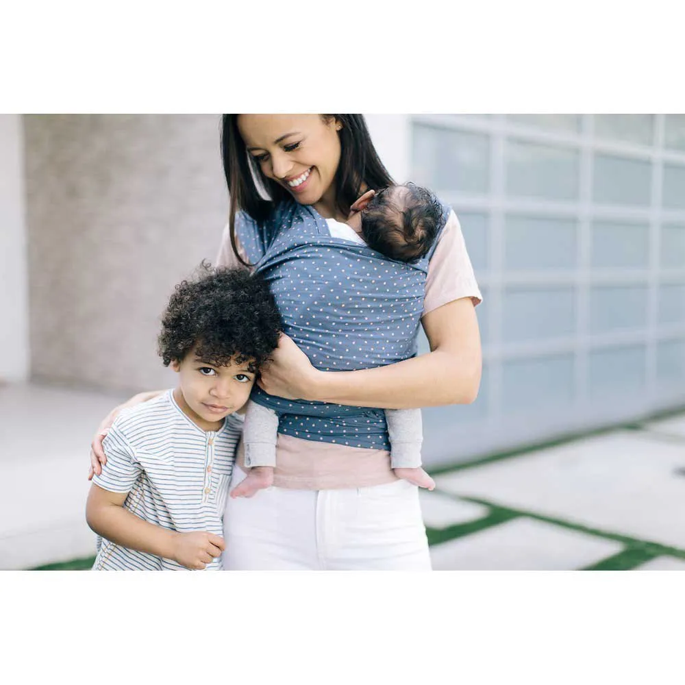 Ergobaby Aura Wrap Coral Dots 4 Ergobaby Aura Wrap Coral Dots - Image 4